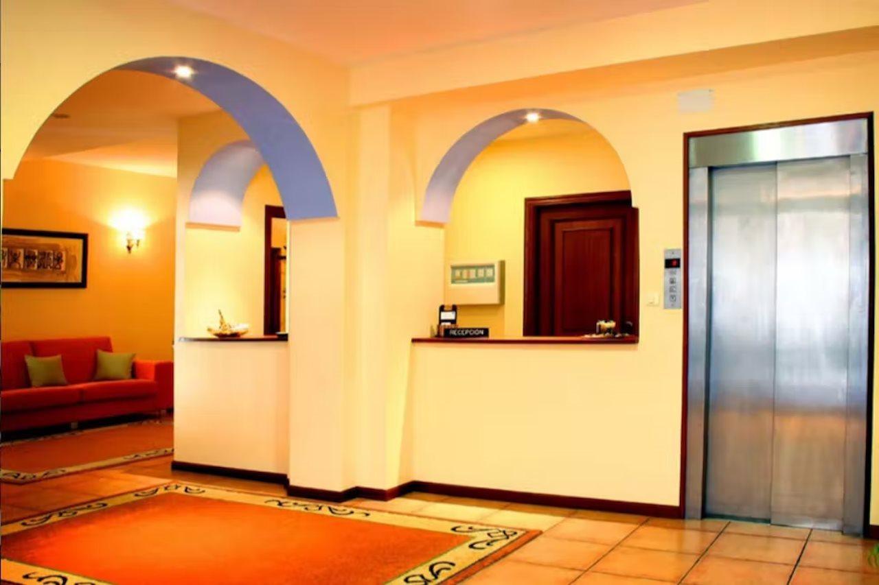 Hotel Las Vinas Arteixo Exterior foto